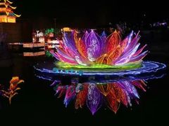 -淄博花灯齐彩城