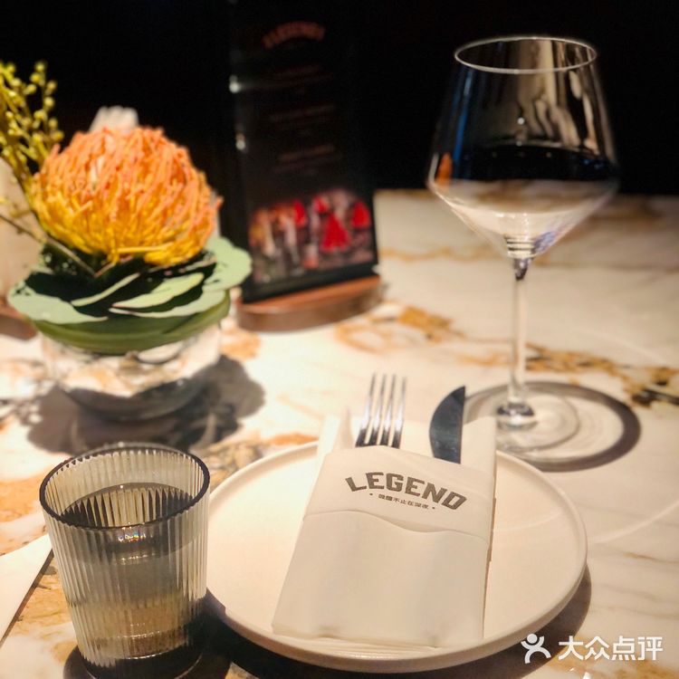 值得一试的CBD秘境花园餐吧