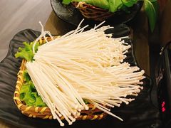 鸡毛菜-湊湊火锅·茶憩(打浦桥日月光店)