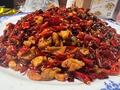 -渝信川菜 · 川味家常菜(财富购物中心店)