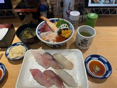 -沼津魚がし鮨(御殿場アウトレット店)