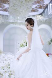-台湾蔡美月婚纱租赁