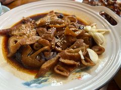 -老鼎万春卤菜(五代传承创始老店)