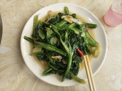 -尕有炕锅烤羊肉
