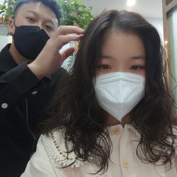 -艺格造型染发烫发