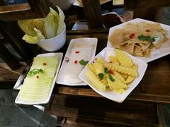 -老房老舍重庆火锅(假日城市店)