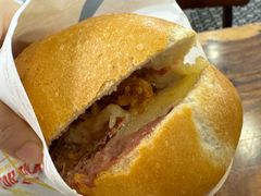 -Bánh Mì Huynh Hoa