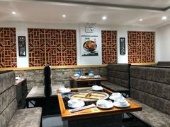 大堂-东北农家院·铁锅炖(莘庄店)