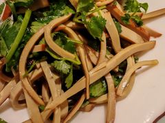 -松沪名灶·豆浆鱼头·新上海菜(飞航吾悦广场店)