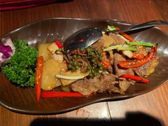 彝族辣炒牛肉-花马天堂云南餐厅 Lost Heaven(外滩店)