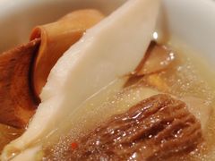 野菌炖鸡汤-一坐一忘云南菜(嘉里中心店)