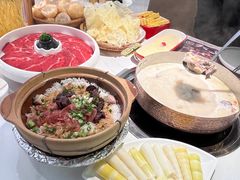 -洪氏嗨捞·广东猪肚鸡·椰子鸡火锅(西咸万象城店)