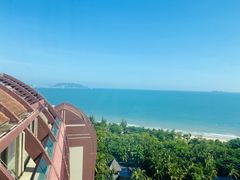 -三亚湾海居铂尔曼度假酒店