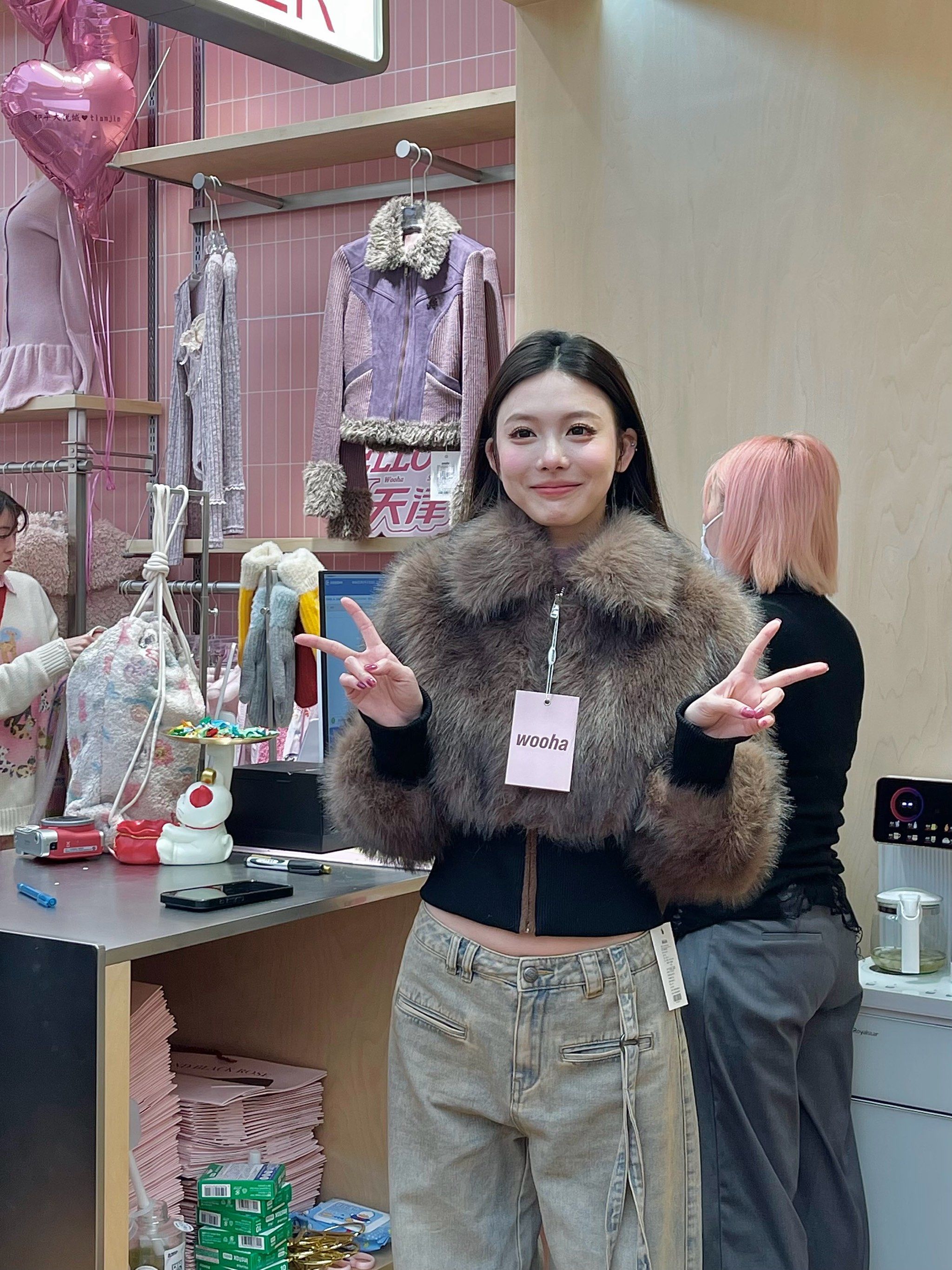 卧卧卧卧!滨江道今日份彭王者已到位!