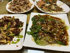 -超越海鲜屋(飞龙物业店)
