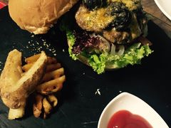 -HIGH FIVE哈福手工汉堡(桂林路店)