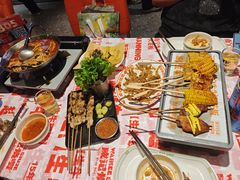 -威记烧嘢·南宁烧烤·超级生牛(绿地店)