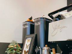 -black rainbow coffee