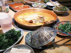 -洱火云南酸菜牛肉火锅(石景山当代商城店)