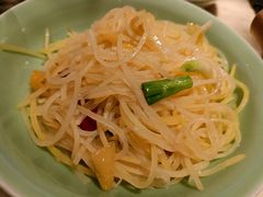酸辣土豆丝-弄堂里(西溪龙湖天街店)