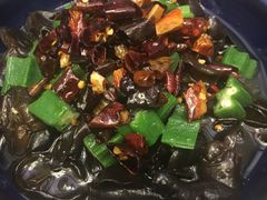 秋葵捞木耳-北京老铺烤鸭(高新店)