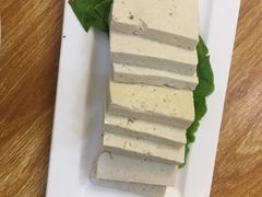 -茸梅路右拐龙虾-农家菜(松江店)