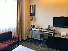 -昆明朗威酒店(昆明站火车站双桥夜市风情街店)