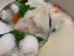鱼汤馄饨-留芳·文旅古月楼(老街店)