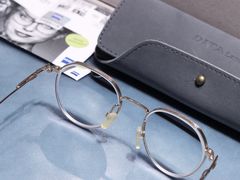 -目艮眼镜SHOWROOM(品牌集合店)