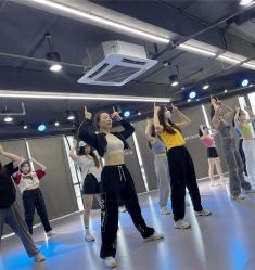 -STAR舞蹈工作室