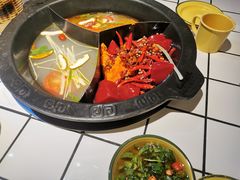 -巴卤社老火锅(财富店)