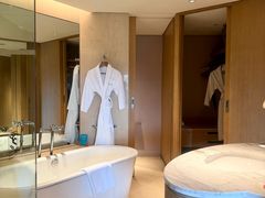 -上海佘山世茂艾美酒店