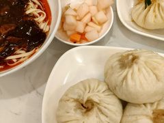 -李与白包子铺(桐梓林店)