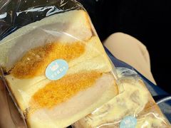 -沁屋面包店(人民东路店)