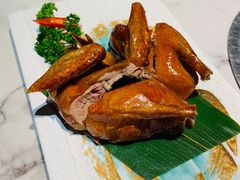 脆皮乳鸽-鼎记啫啫煲(数博万达店)