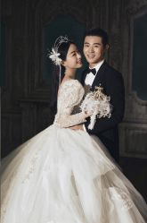 -喜爱高定婚纱摄影