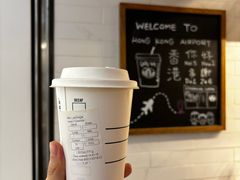 黑芝麻鲜奶咖啡（配豆腐花）-星巴克(香港国际机场44号闸店)