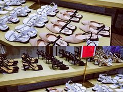 -URBAN REVIVO(济南世茂广场店)