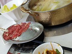 -牛百道·鲜活牛肉馆(天一店)