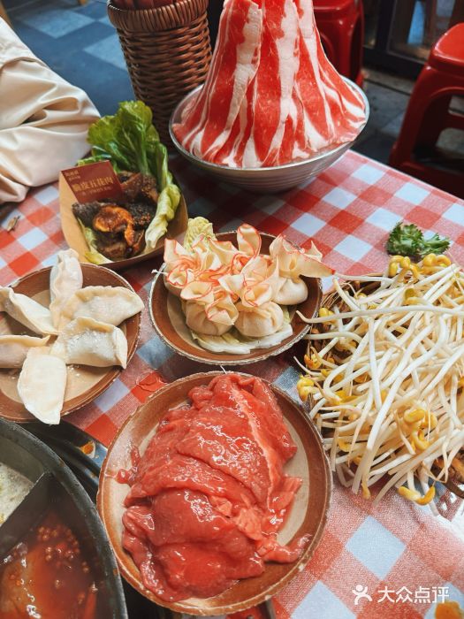 赵美丽·重庆社区火锅·直营店(火车东站·中豪国际店)图片