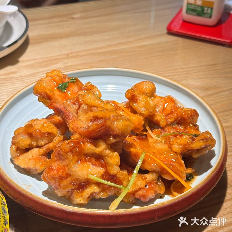 朋友说是很正宗的东北菜