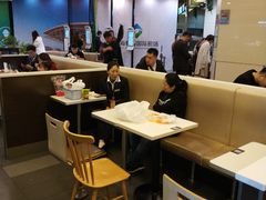 -肯德基(虹桥机场T2北指廊精选外卖点店)