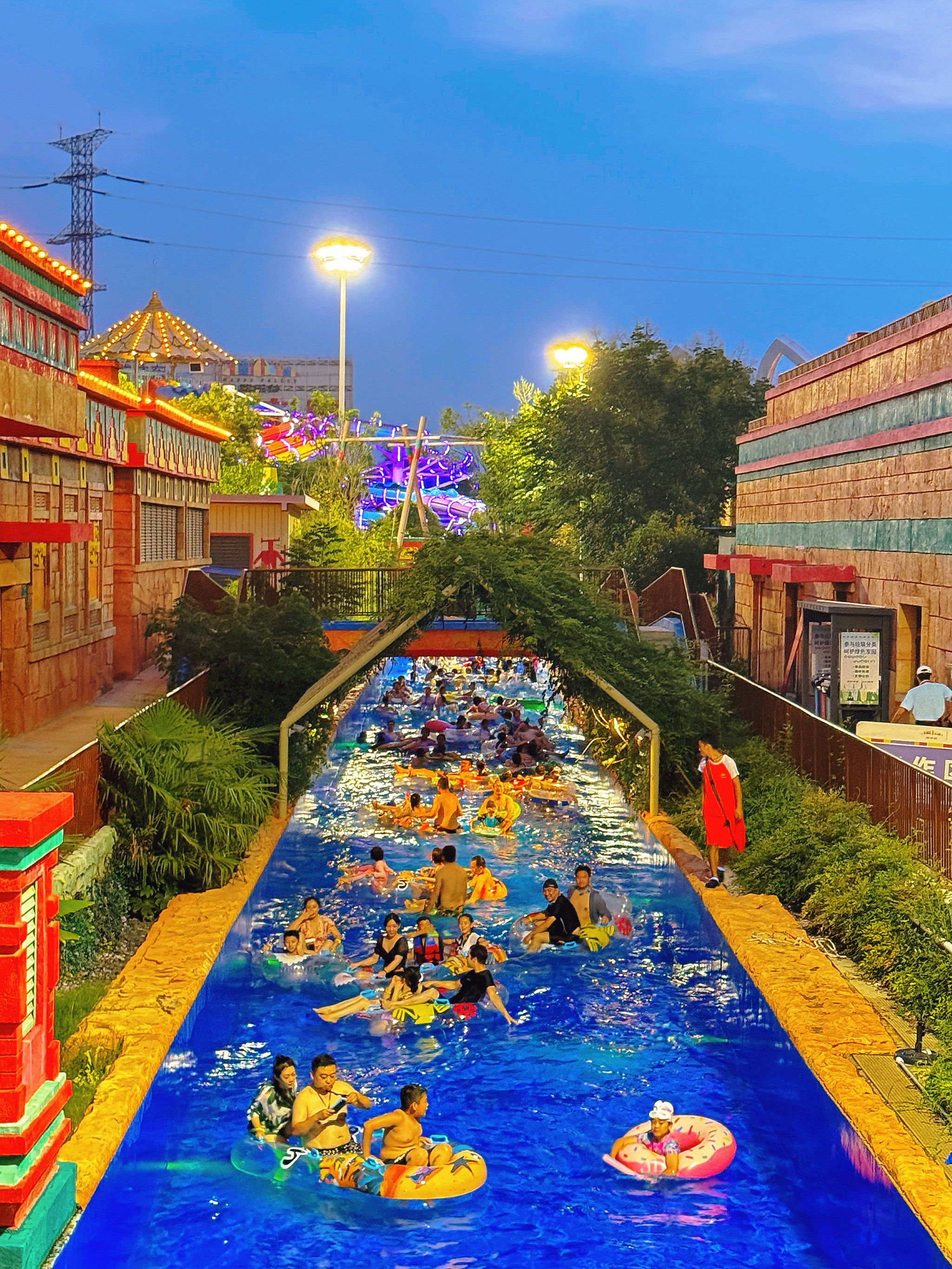 来这里玩一场酣畅淋漓的"湿身大战"