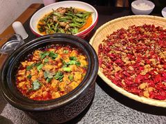 -万重锦·人文川菜馆(骡马市店)