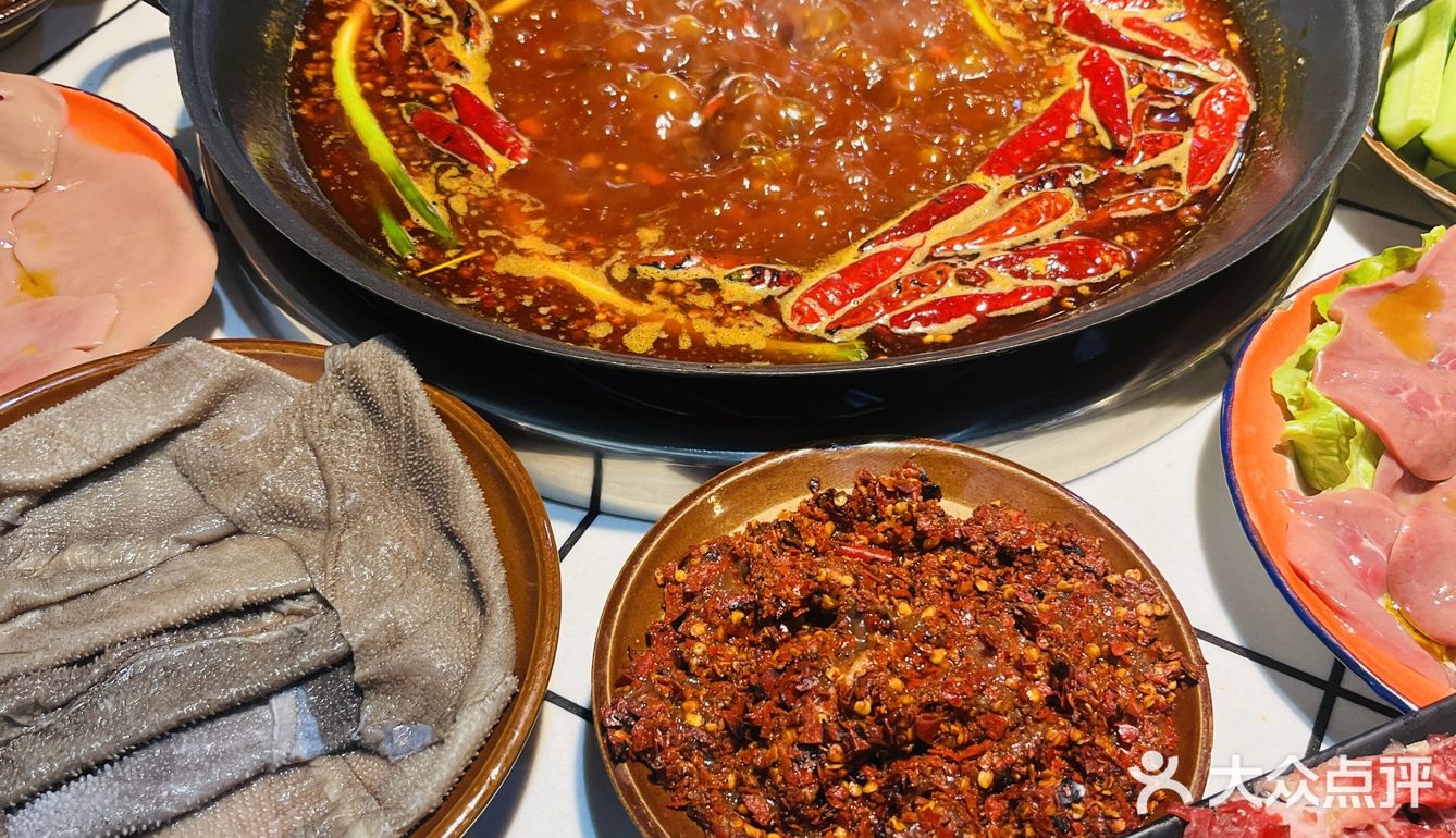 一家藏在温江的达州老火锅