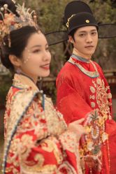 点击看大图 -挪娅婚纱摄影皇家会所