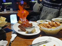 德式烤猪肘-1886德国汽车餐厅(外滩十六铺码头店)