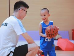 -呈康体育青少年篮球培训班(虹口店)