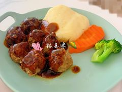 牛肉丸土豆泥-库滋明·俄罗斯特色美食(中央大街店)
