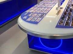 -优购镜仓(六角广场店)